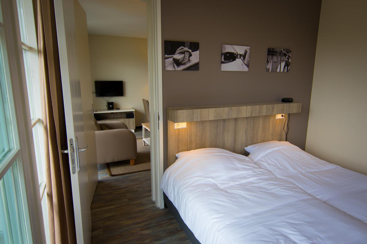 Roompot Strandplevier Hotelsuites De Koog  Bagian luar foto
