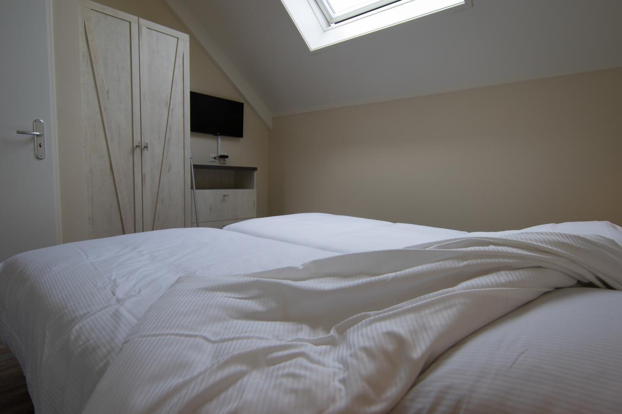 Roompot Strandplevier Hotelsuites De Koog  Bagian luar foto
