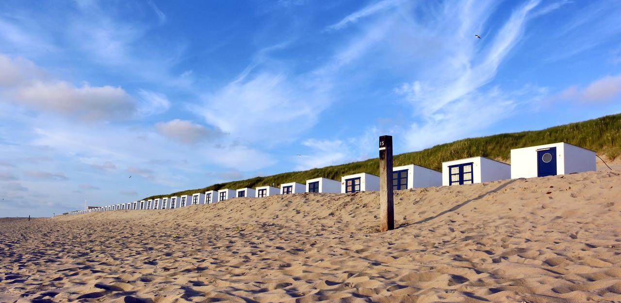 Roompot Strandplevier Hotelsuites De Koog  Bagian luar foto