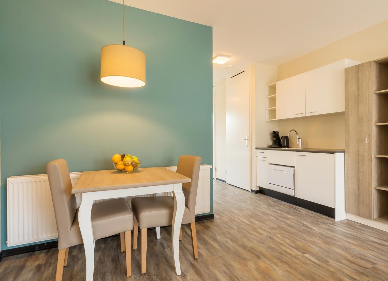 Roompot Strandplevier Hotelsuites De Koog  Bagian luar foto