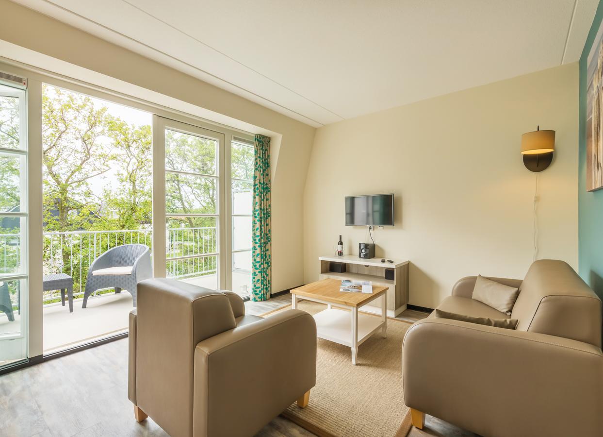 Roompot Strandplevier Hotelsuites De Koog  Bagian luar foto